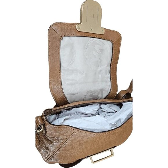 Michael Kors Charlton Pebbled Leather Adjustable Crossbody in Camel Brown - Picture 4 of 6